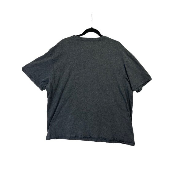 Walt Disney World Mickey Mouse T-shirt Size 2X Embroidered pocket - Picture 7 of 8